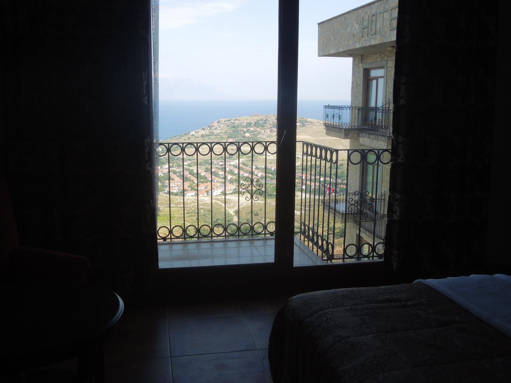 Masi Hotel İmroz الغرفة الصورة